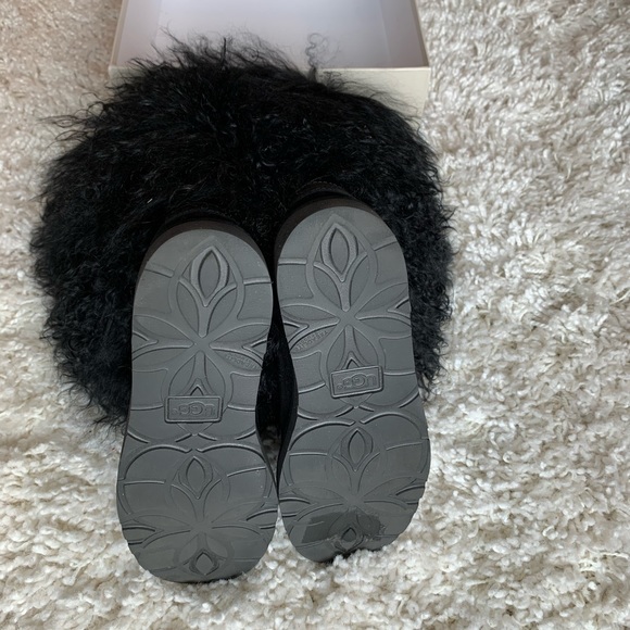 UGG Australia Mongolian Sheepskin Boots - Picture 6 of 8